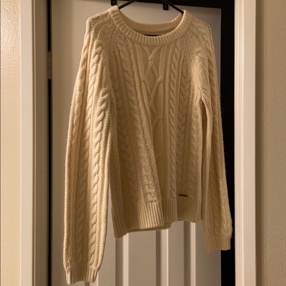 Cream Abercrombie Sweater - Picture 1 of 1